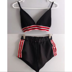 Striped Athletic Bra and Shorts SET! (2 pieces)